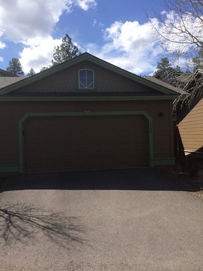 Photo - wonderful 3 bedroom townhome with a great location!