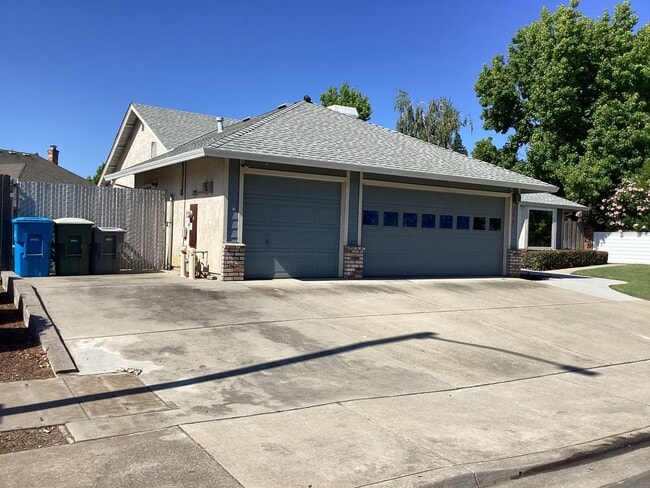 Photo - Spacious 4-Bedroom Home in a Desirable Yuba City Neighborhood