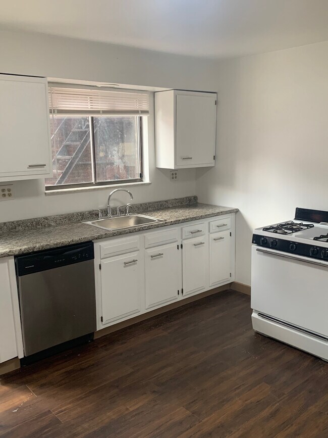 Photo - 236 Taylor St