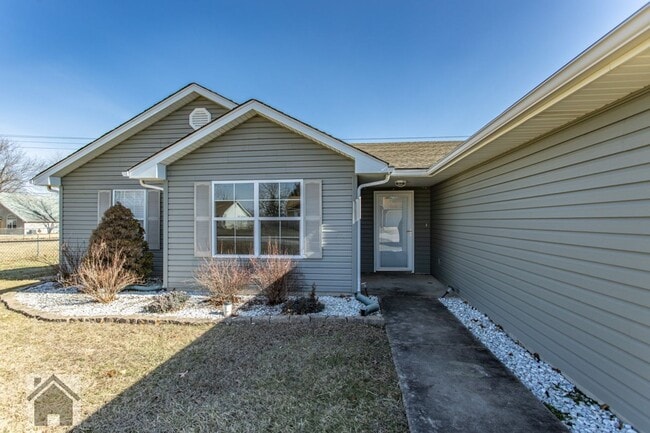 Photo - 105 Shara Dr