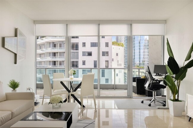 Photo - 1331 Brickell Bay Dr Unidad 904