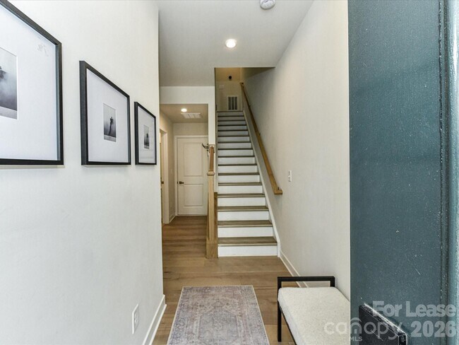 Photo - 408 Tristram Ln