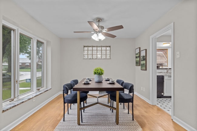 Photo - 5708 Potomac St