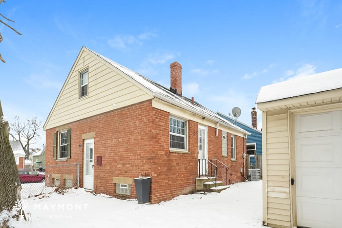 Photo - 13400 Highlandview Ave