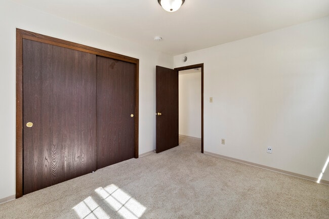 Tuckaway Heights Apartments