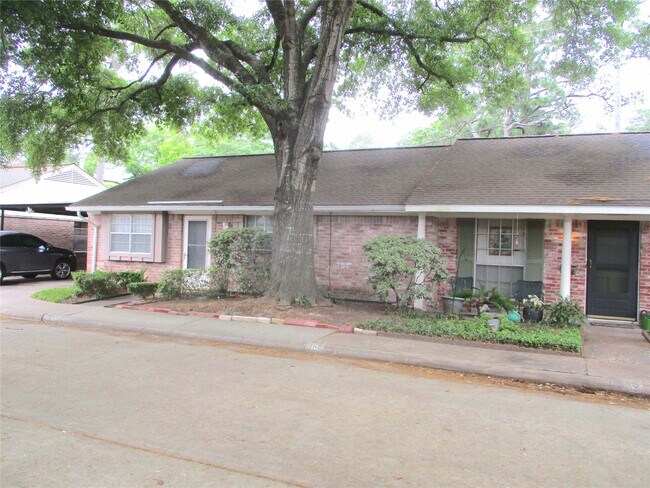 Photo - 10122 Shadow Wood Dr Unit 16