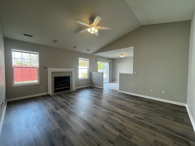 Photo - 7717 Frontier Ave