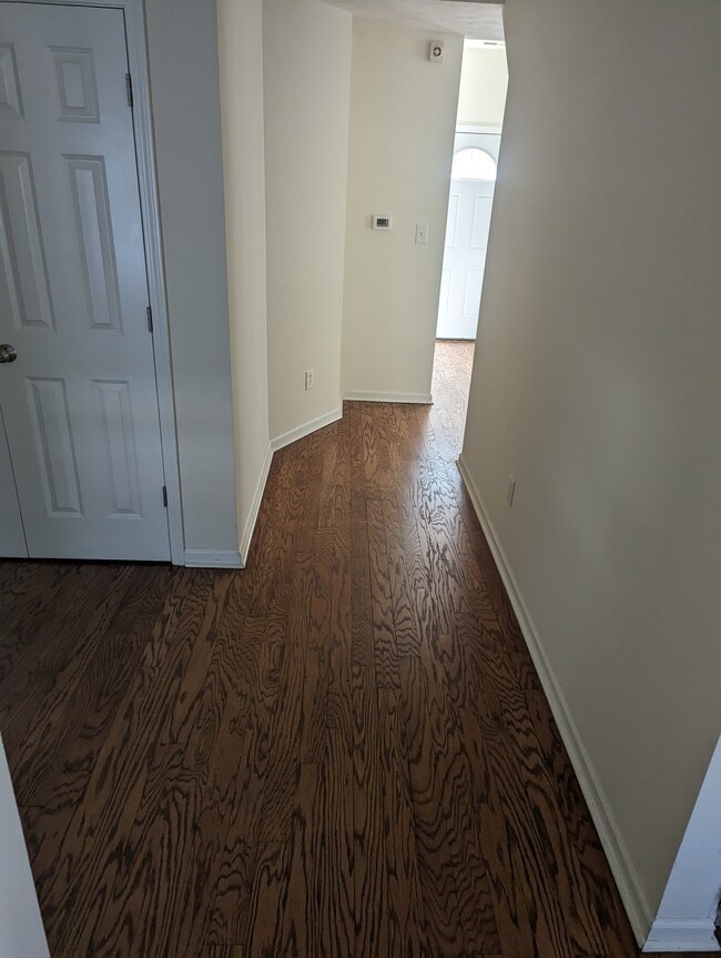Photo - 403 W 49th St