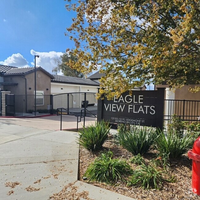 Building Photo - Eagle View Flats Rental