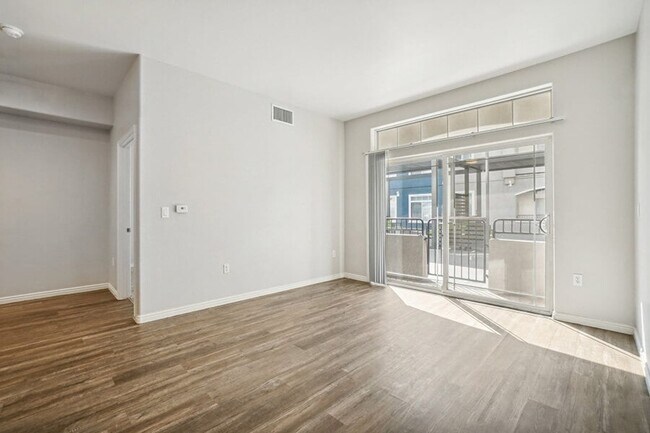 Photo - Altitude on Fifth