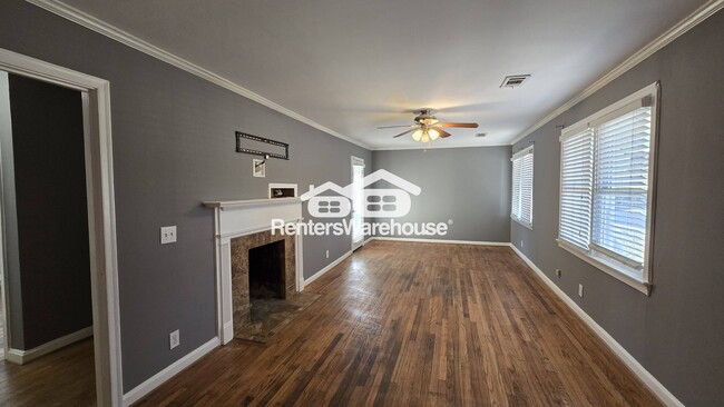 Photo - 1065 Milstead Ave House