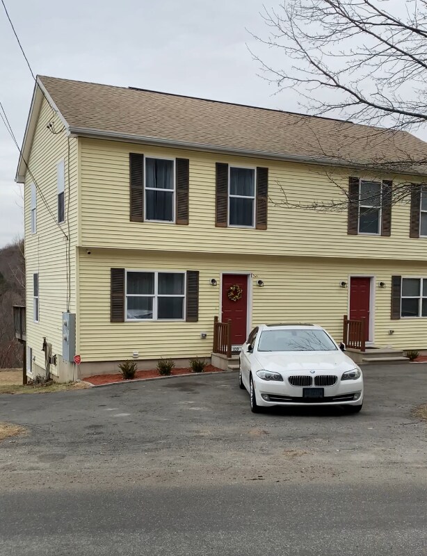 Photo - 109 Yale St House