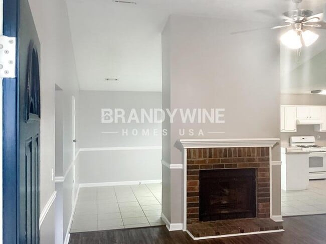 Photo - 702 Dunaire Way