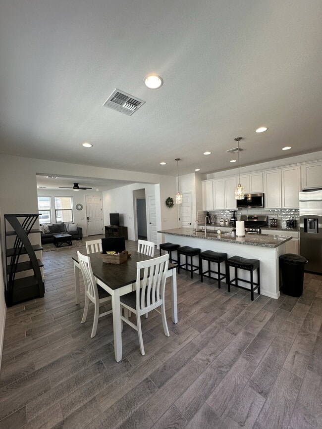 Photo - 25238 N 142nd Dr