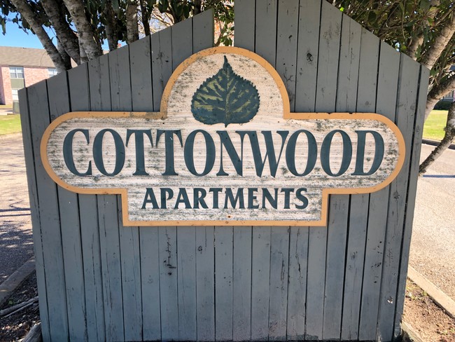 Cottonwood Apartments - Cottonwood Apartments