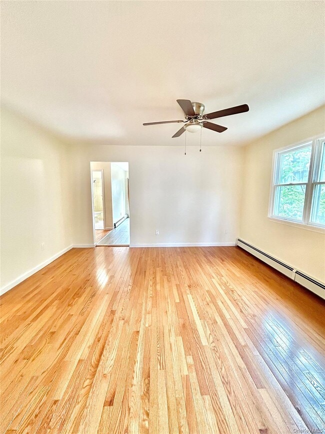 Photo - 164 Rossiter Ave