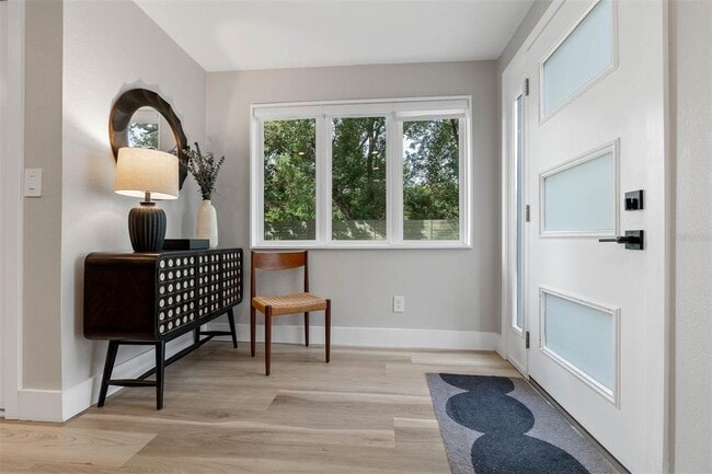 Photo - 228 E Harding St