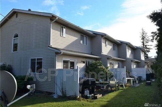 Building Photo - 710 Drayton St Rental