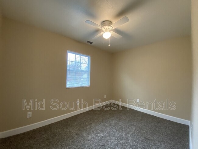 Photo - 1004 Floyd Ave