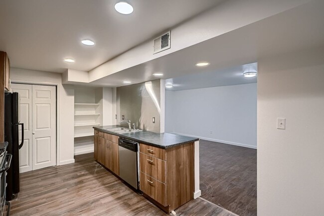 Photo - 3125 N Raleigh St Unidad 2