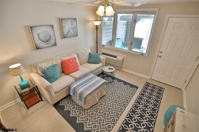 Photo - 9510 Amherst Ave Unit 116