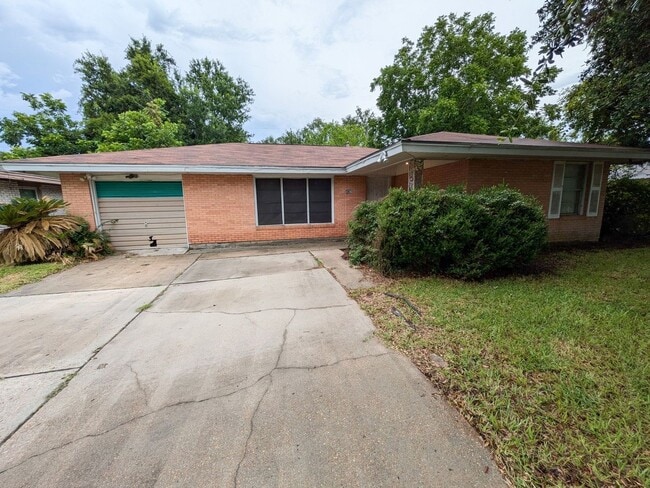 Building Photo - 436 Gardenia Ave