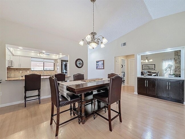 Photo - 9981 Eagles Point Cir Unidad 4