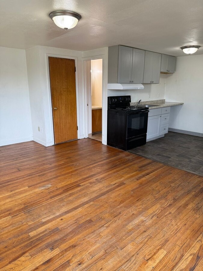 Taku Dr - Taku Dr Apartment Unit 1