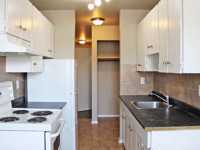 Photo - Taurus Apartments