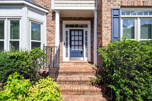 Photo - 5008 Highland Oaks Ct SE