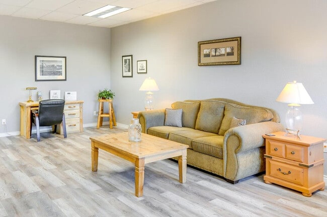 Photo - 800 Oak St Unit ID1385911P