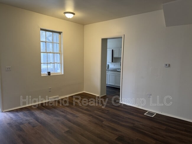 Photo - 147 Locust St