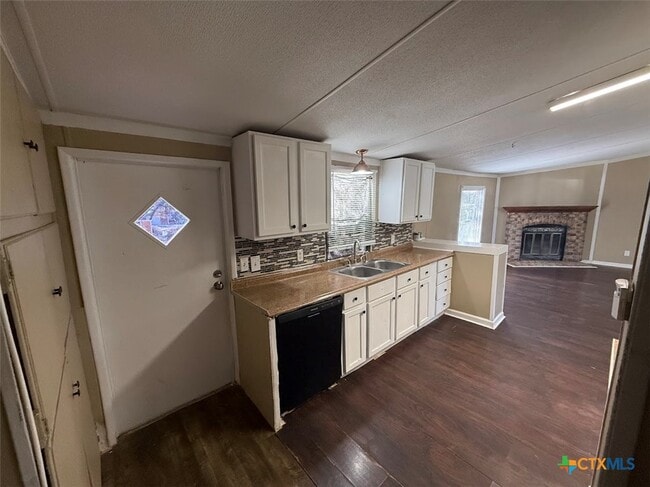 Photo - 519 Royal Oak Dr