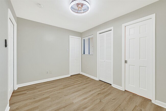 Photo - 1603 Welch St Unit 8