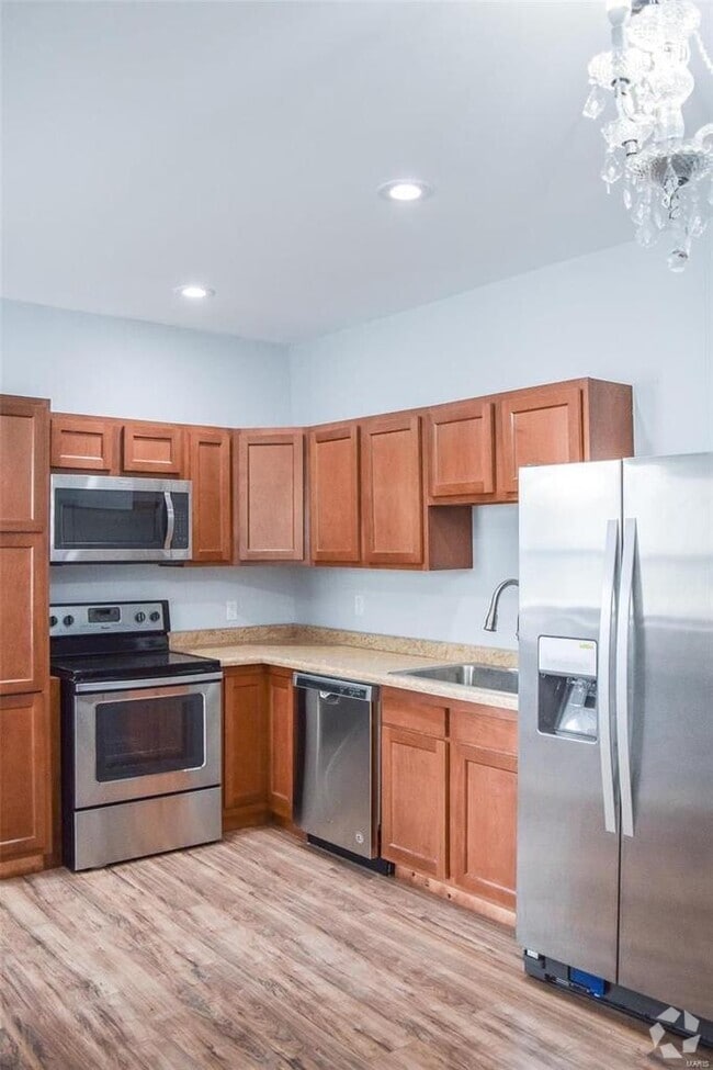 Building Photo - Fantastic 2bd/2ba home! Let yourself in!