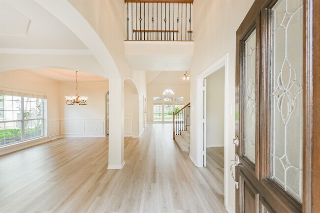 Photo - 11918 Mariposa Canyon Dr