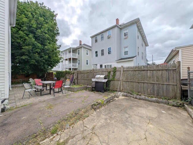 Photo - 9 Bonner Ave Unit 2