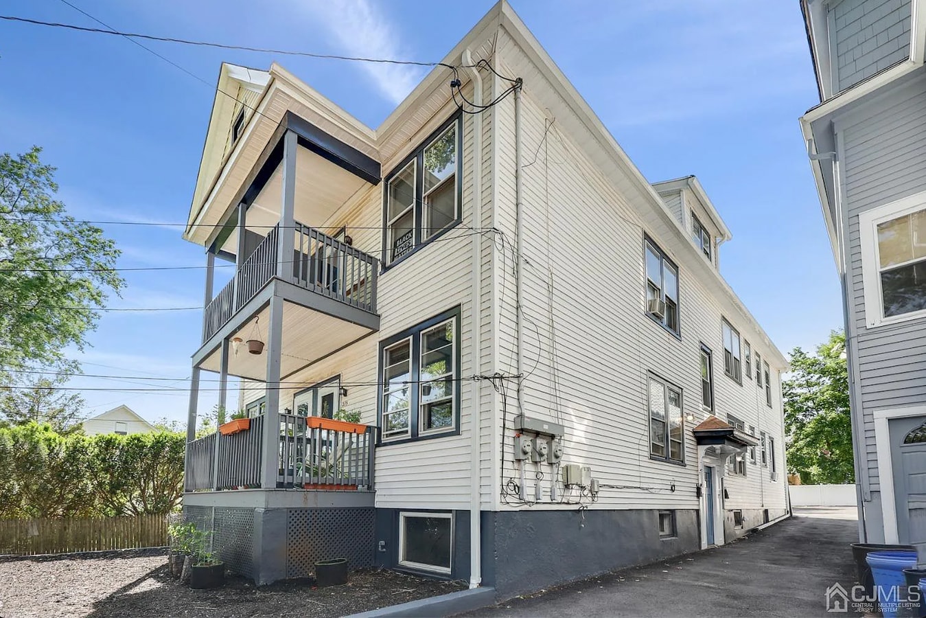 Photo - 213 Denison St Unidad 215 - 1st Floor