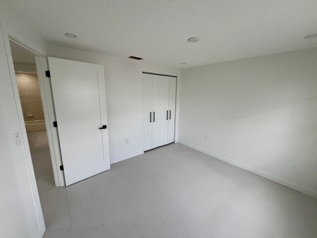 Photo - 1511 Suponic Ave Unit B