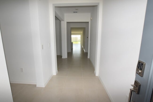 5259 Bowspirit Wy