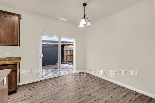 Photo - 3665 Venice Ave