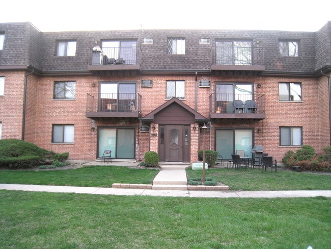 Photo - 920 S McKinley Ave Condo Unit 3B