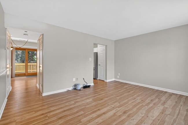 Photo - 8 Suncroft Ct