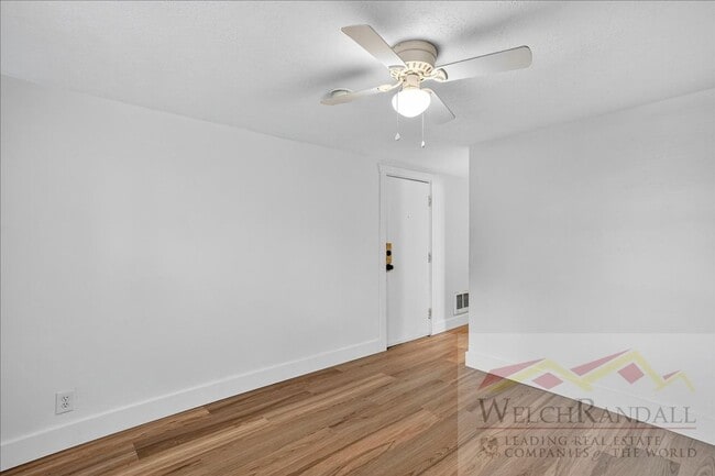 Photo - Javid Properties Triplex Unidad 3