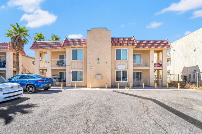 Photo - 5303 Del Gado Dr Unit Del Gado Dr. 5303 - #B