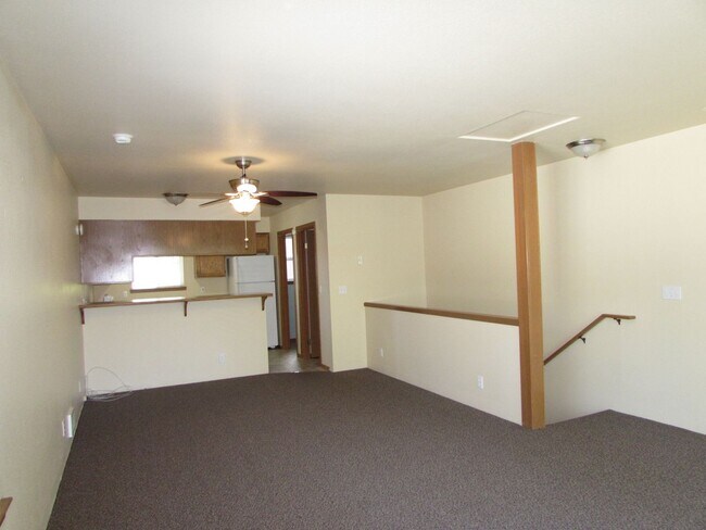 Photo - 2831-2833 Woburn St Unidad 2833