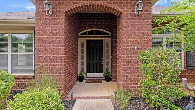 Photo - 113 E Crest Way House