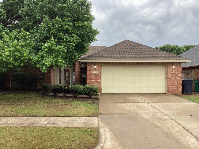 Building Photo - 524 SW 154th Ct Rental