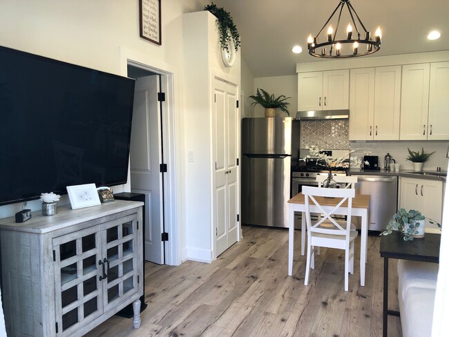 Photo - 4254 Keever Ave