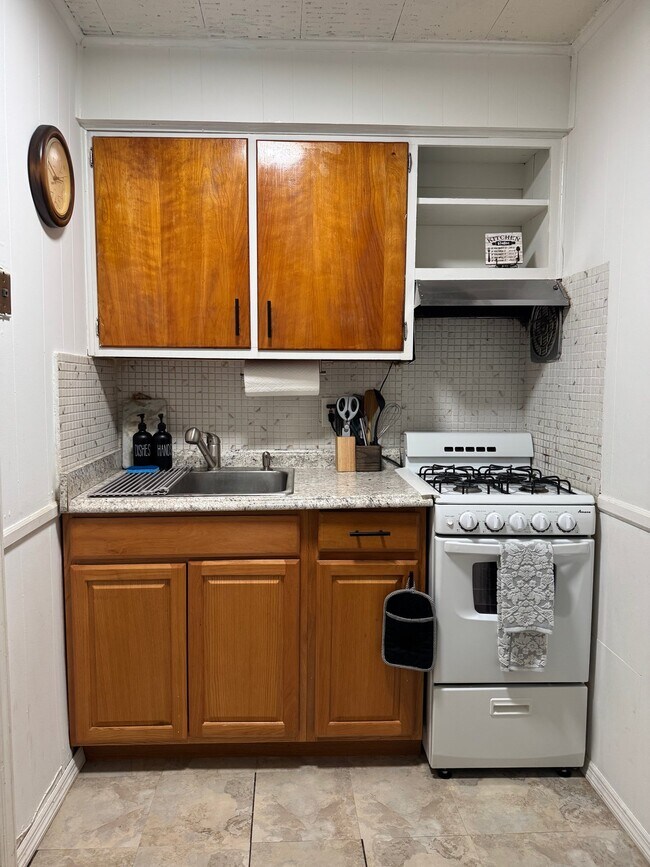 267 Merchants Ave Unit B